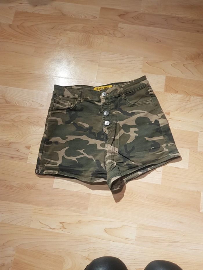 Short militaire taille 38