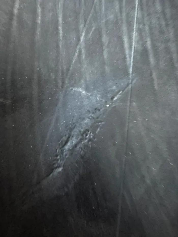 Sac à bandoulière fait main, bon état mais il y a des marques d'usures, 37x25cm - photo numéro 4