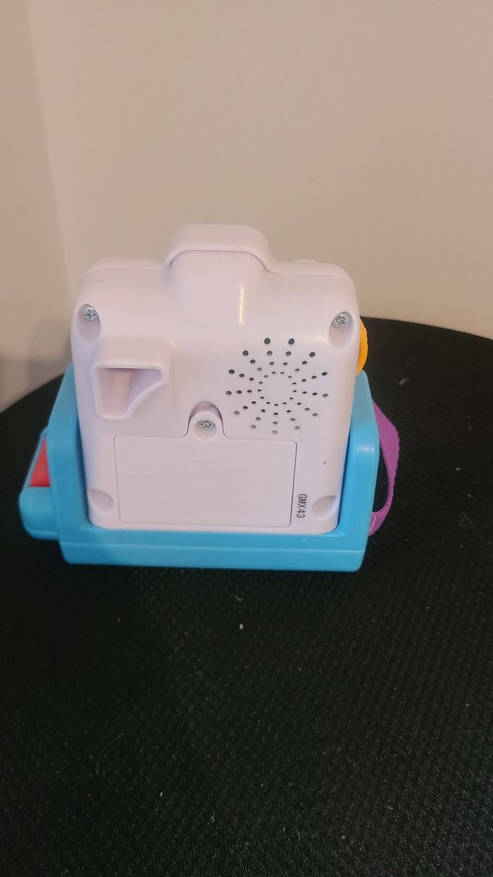 Fisher-Price Rires et Éveil Mon Premier Appareil Photo instantané, Jouet Musical - photo numéro 4