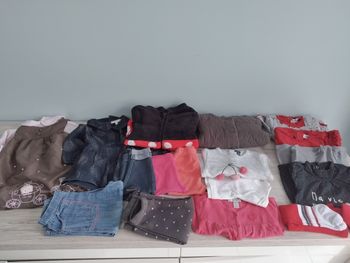 Lot de 19 vêtements hiver fille 9 mois