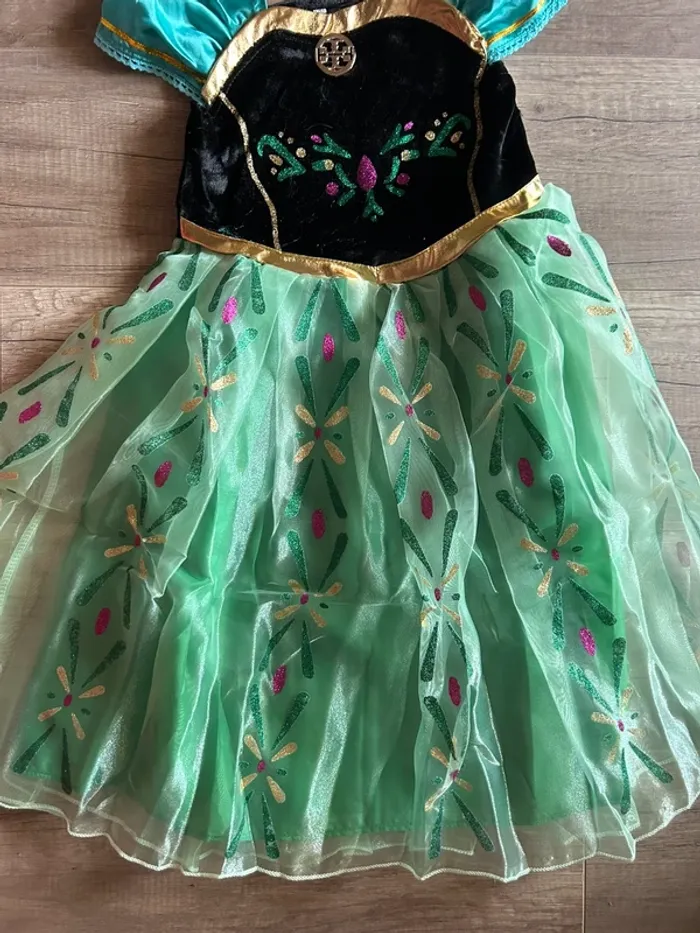 Robe Princesse Anna – La Reine des Neiges – Taille 6 ans - photo numéro 3