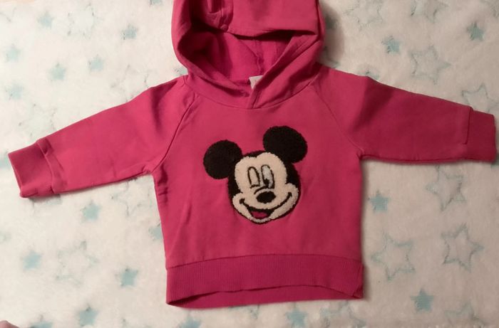 Pull avec capuche Mickey