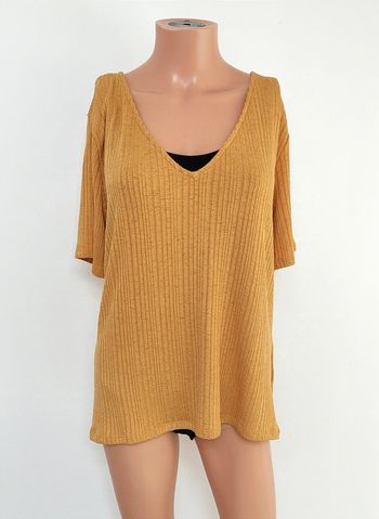 T-shirt moutarde neuf 42