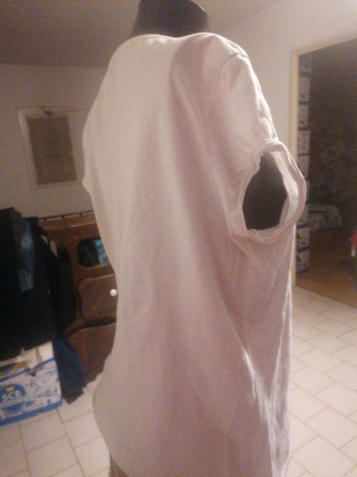 T-shirt taille L - photo numéro 2