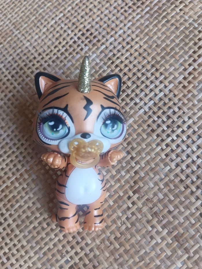 Figurine Poopsie Sparkly Critters MGA - photo numéro 9