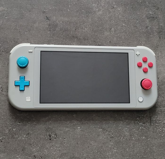 Nintendo Switch Lite collector - photo numéro 2
