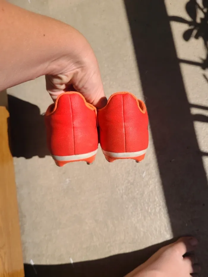 Crampons adidas. - photo numéro 2