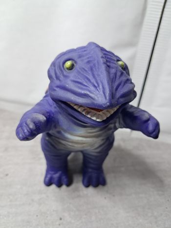 Figurine kaiju super dino