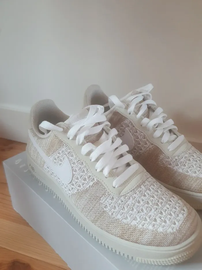 Nike Air Force 1 Flyknit/neuves/ (38.5) - photo numéro 3