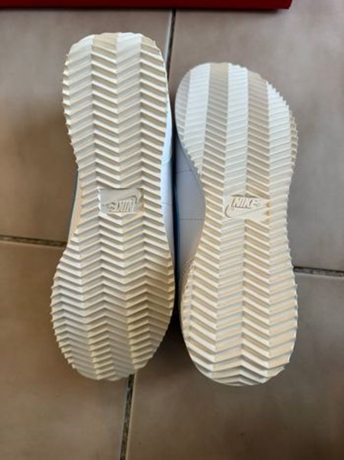 Basket Nike sportswear Cortez  W White édition full cuir  36 - photo numéro 8