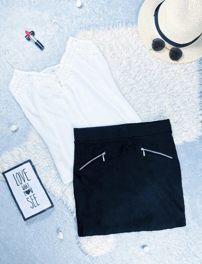 Jupe noire moulante à fausses fermetures- T.L ou T.40 🖤