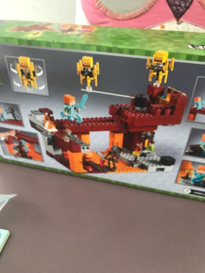 Lego 21154 complet boite notice Minecraft - photo numéro 7