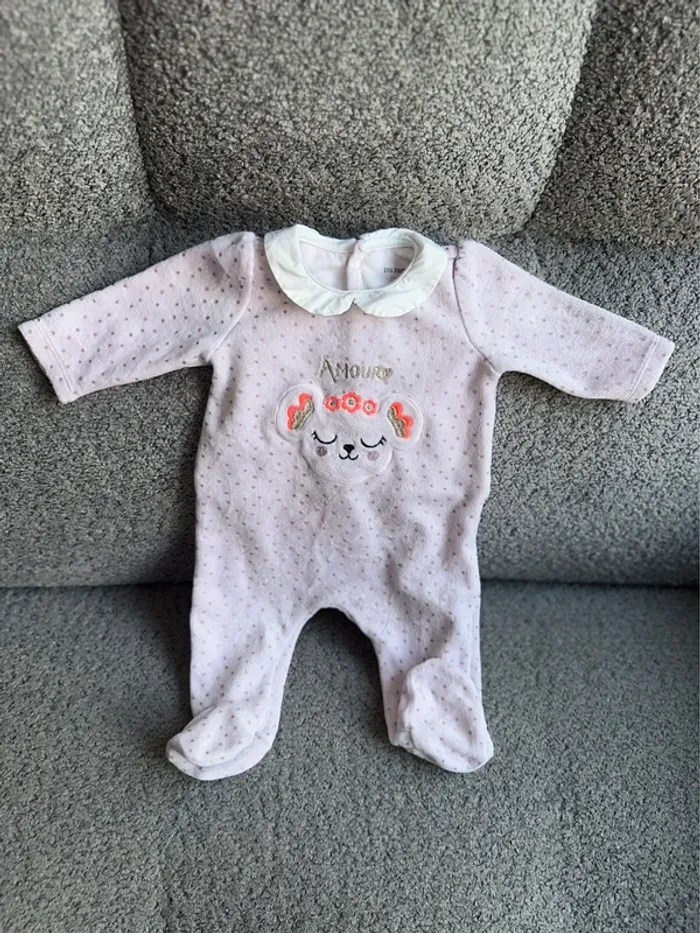 Pyjama grenouillère velours col Claudine inscription amour rose motif chat Du Pareil Au Même