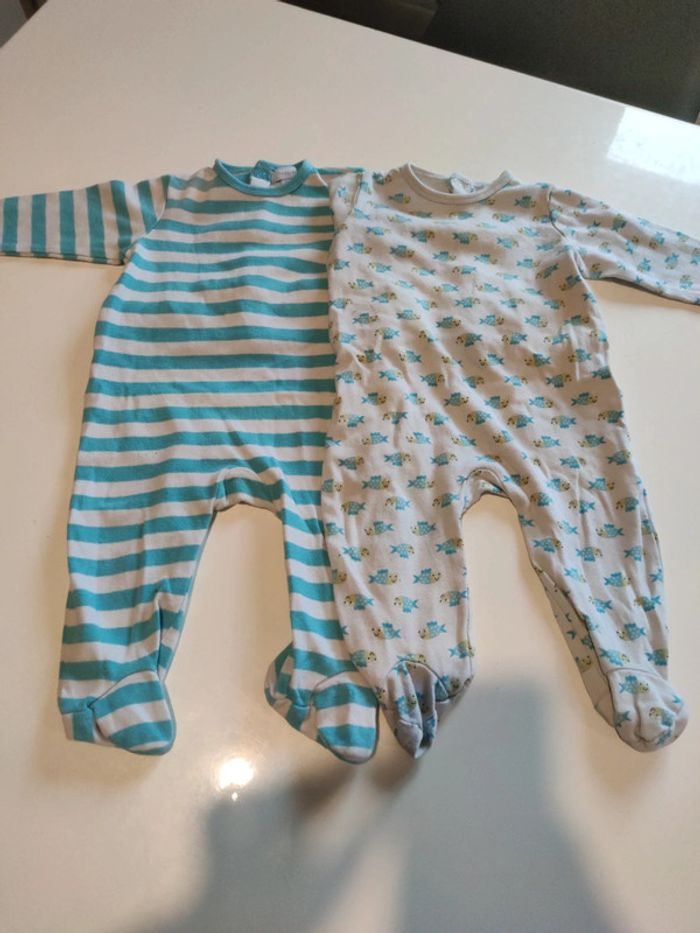 Lot de pyjamas 6 moisn