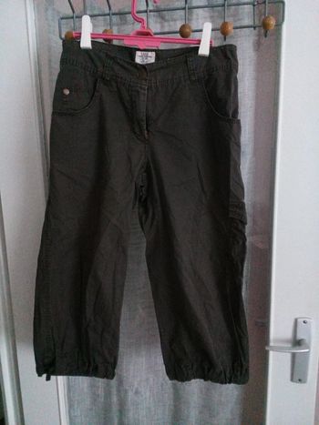 Pantacourt marron H&M.   l.o.g.g