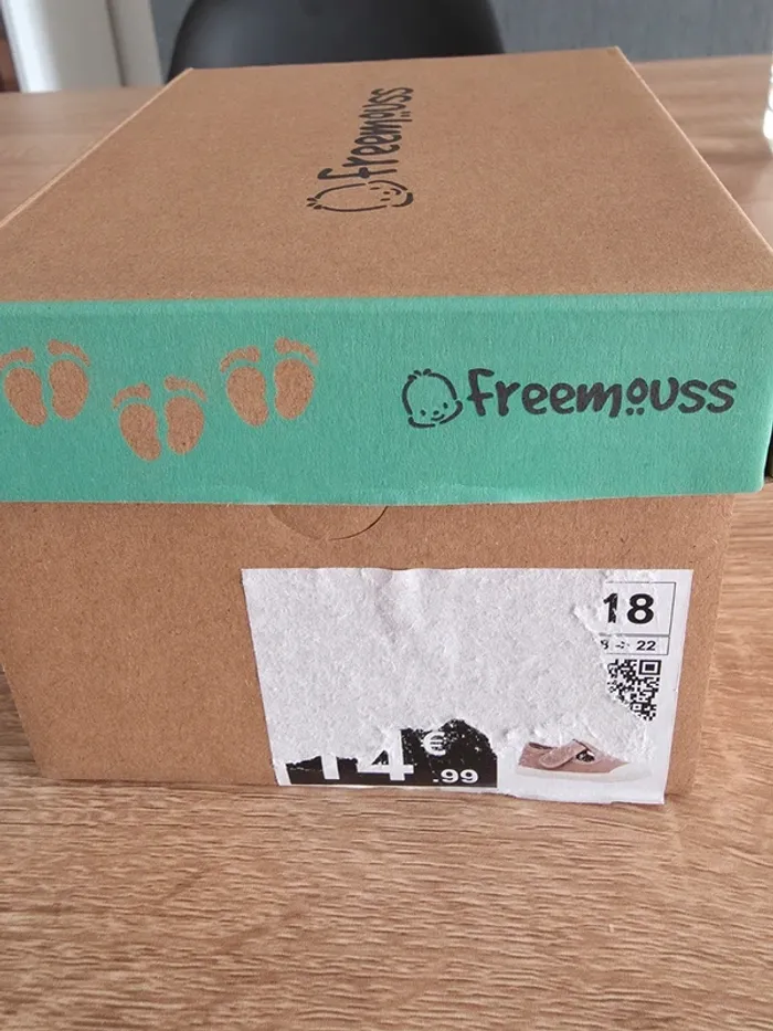 Chaussure bébé fille/garçon taille 18 - photo numéro 4