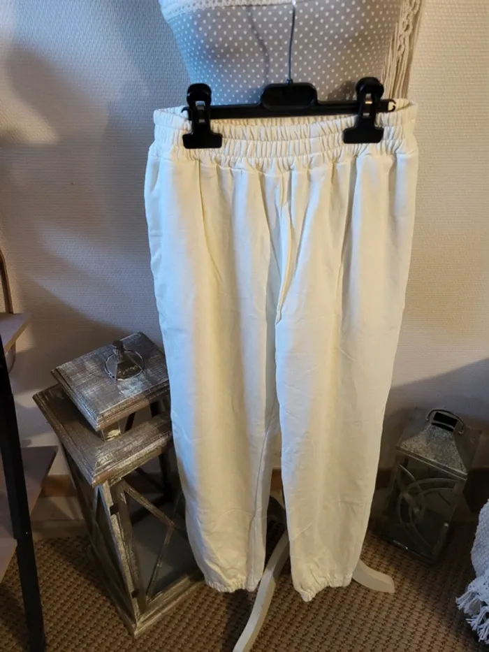 Sweat et pantalon - photo numéro 3