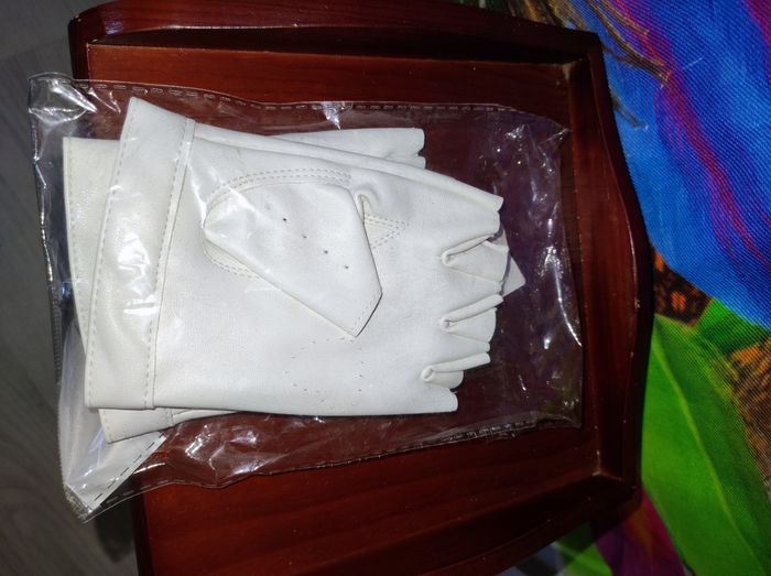 Paire de mitaine simili cuir (PU) Blanches TU - photo numéro 3