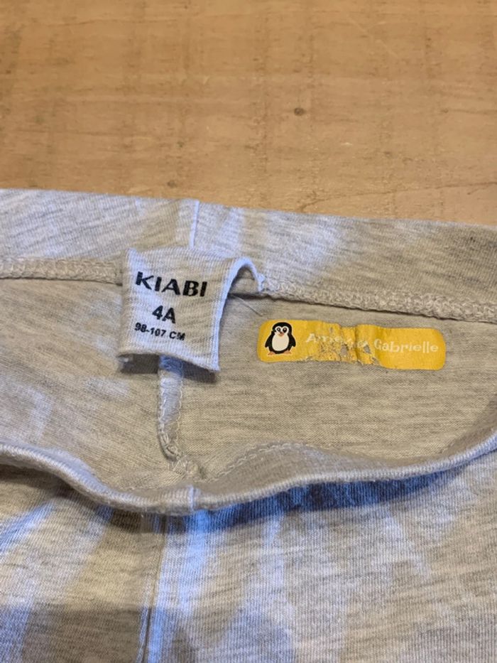 Lot de cinq leggings en bon état taille 4 ans - photo numéro 14