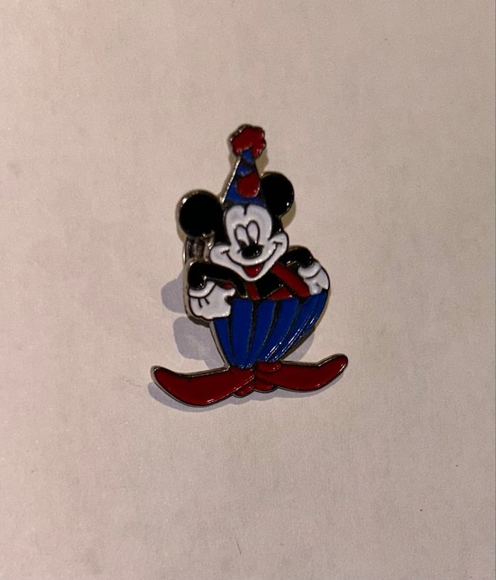 Pin’s Disney Mickey Clown