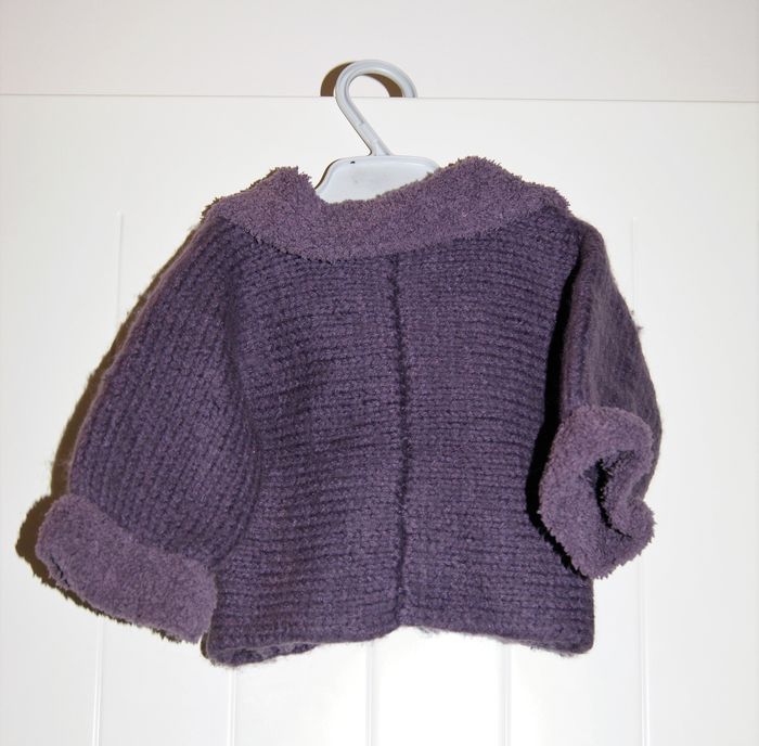 Gilet chaud fait main en laine – Bébé fille 6 mois – Violet - photo numéro 5