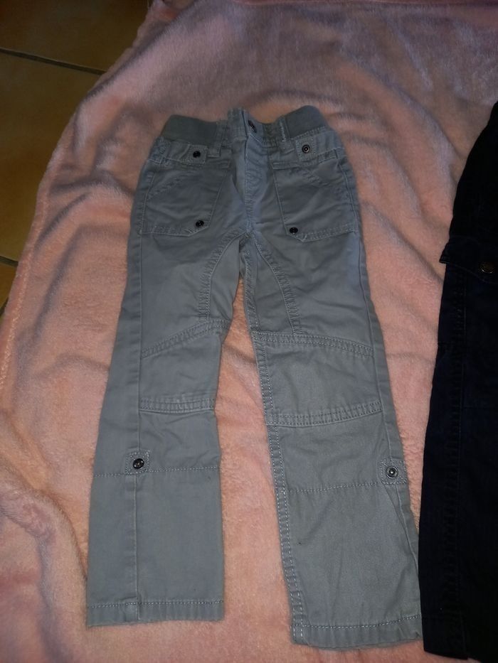 Lot 2 pantalons 3 ans