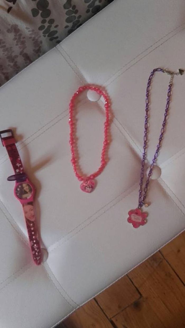 Lot de bijoux Violetta