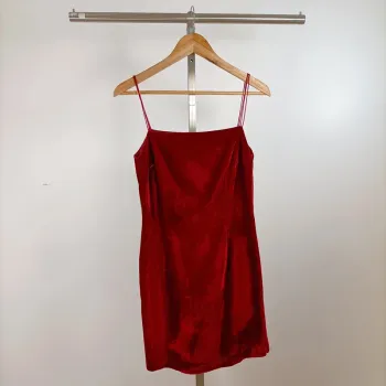 Robe rouge velours à bretelles fines – Cacharel – made in France – taille 38 A1319