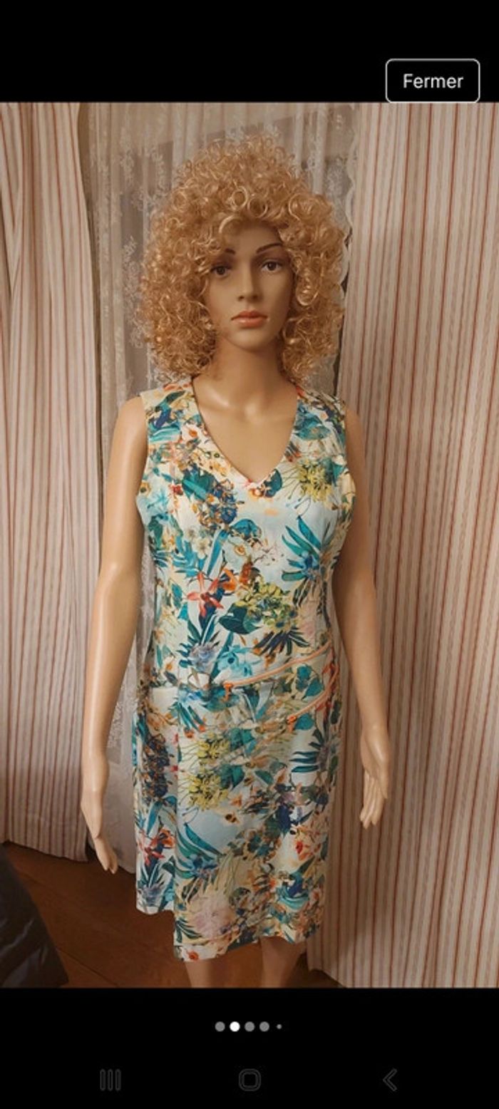 Robe Giovane taille be 40 IT 44 NL 38 - photo numéro 2