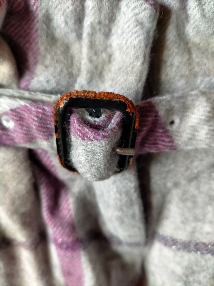Très joli short Burberry 5 ans - photo numéro 2