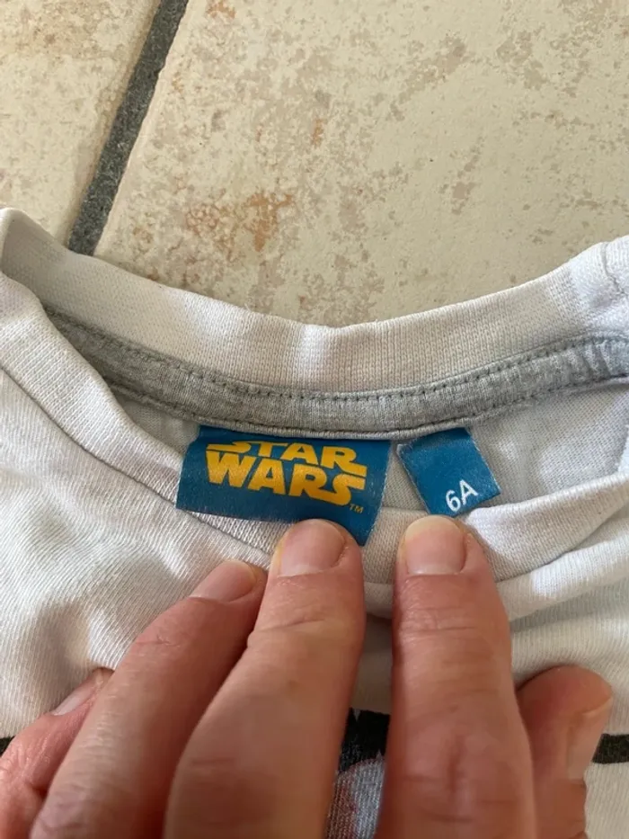 2 teeshirts Star Wars 6ans manches courtes - photo numéro 5