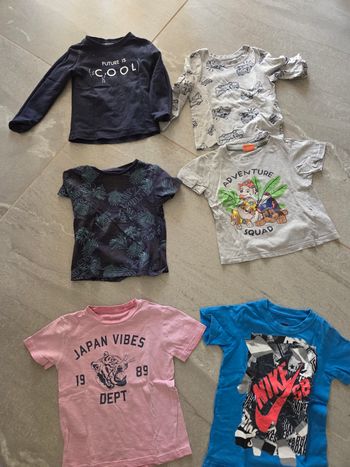 Lot tshirts 4 ans