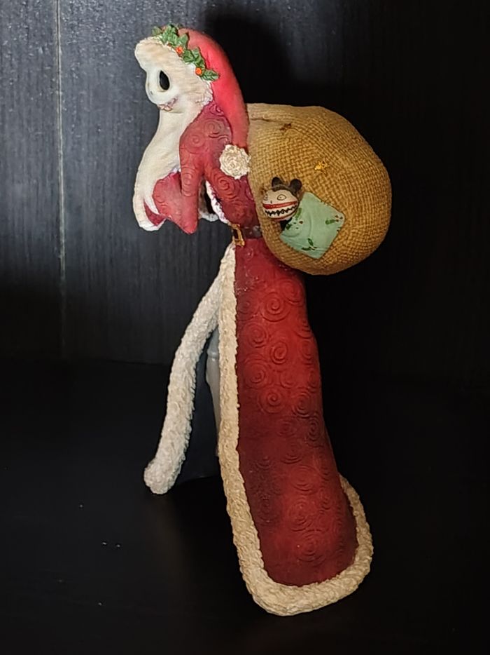 Figurine Disney Showcase Haute Couture de Force : Santa Jack Skellington RARE - photo numéro 3