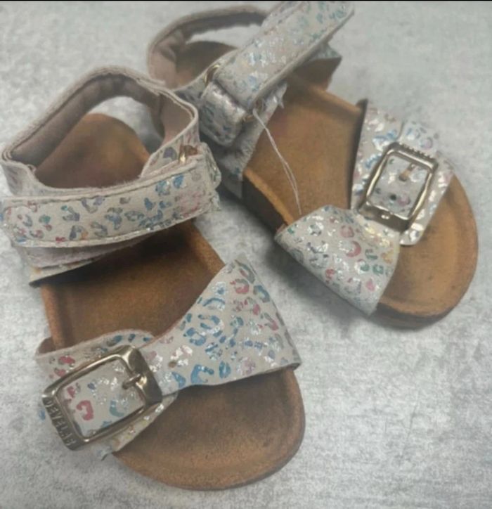 Sandales taille 21 fille leopard