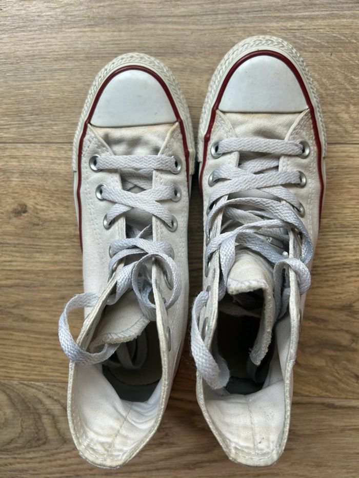 Converses blanche - photo numéro 3