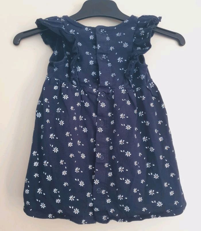 Robe fille taille 12mois en très bon état. - photo numéro 2