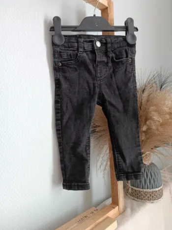 Jean Zara 12 mois noir