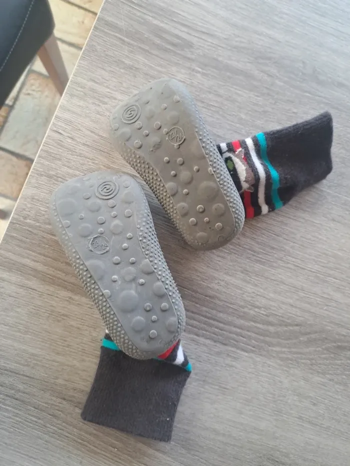 Chaussette chausson taille 23/24 - photo numéro 3