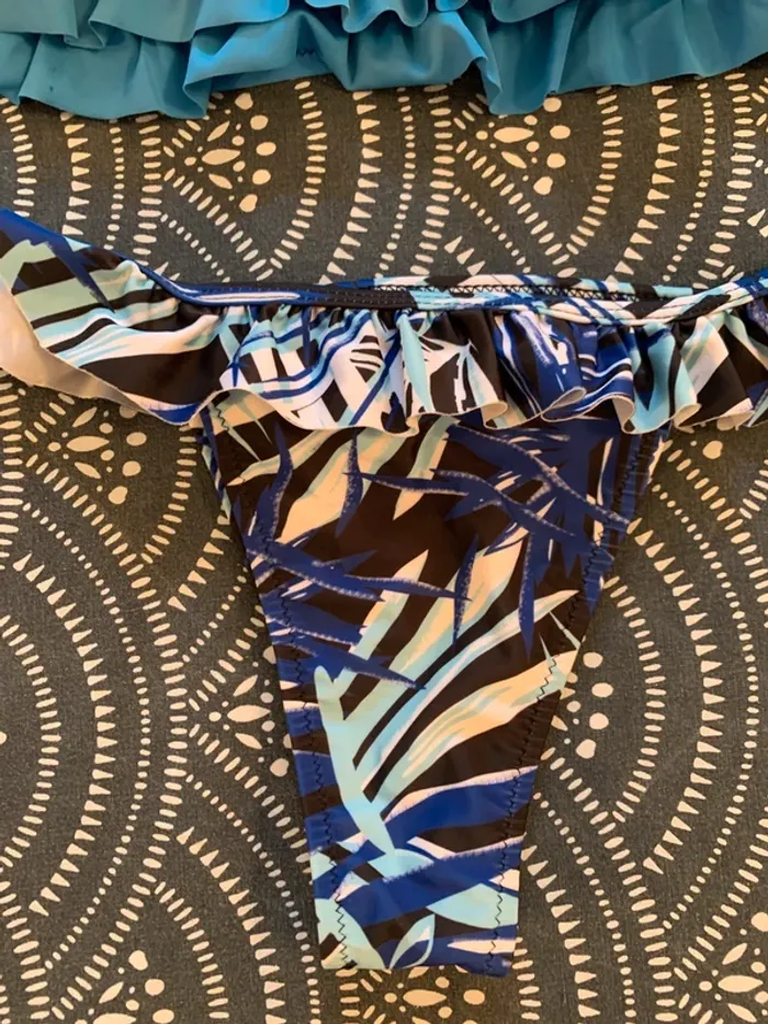 Maillot 2 pièces bleu taille L - photo numéro 2