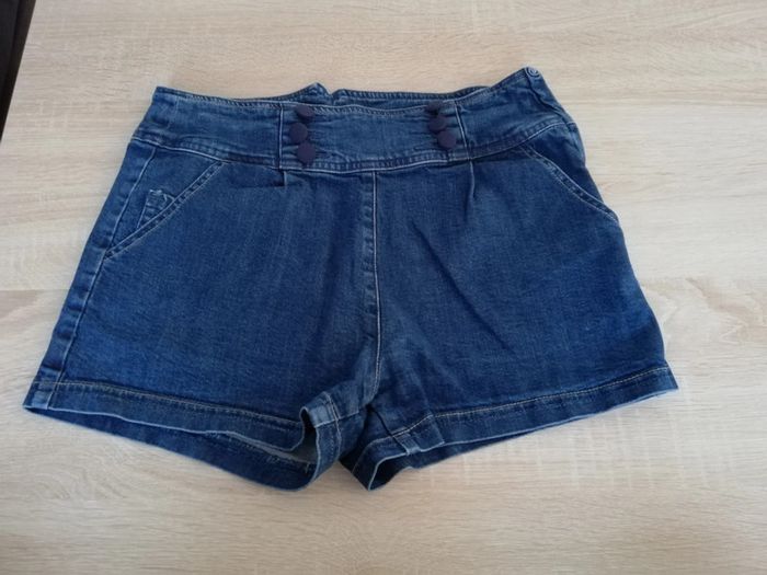 Short en jean taille 38