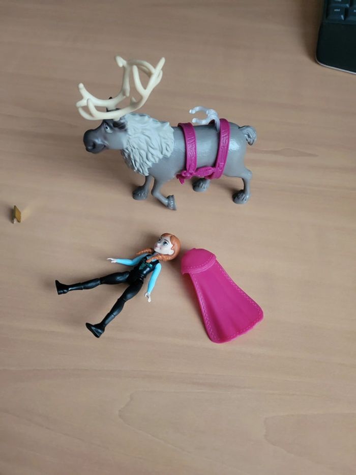 Figurine reine des neiges Anna - photo numéro 5