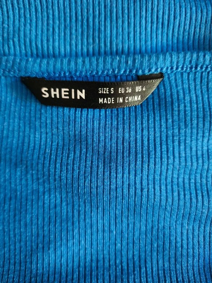🌸T-shirt MC cropped Bleu Shein Taille 36🌸 - photo numéro 5