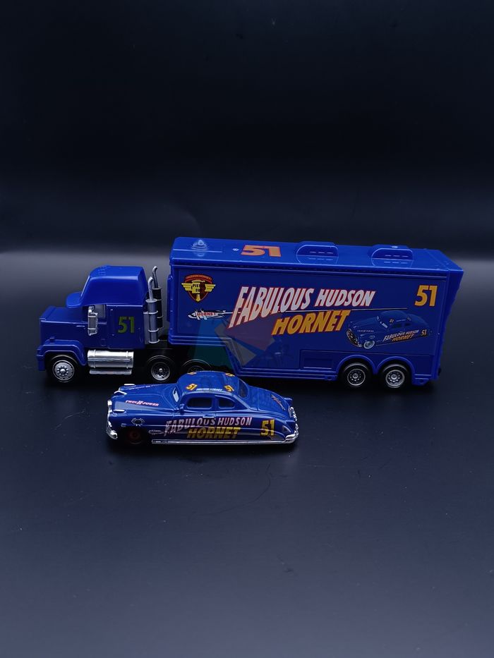 Camion Cars Hudson Hornet - photo numéro 2