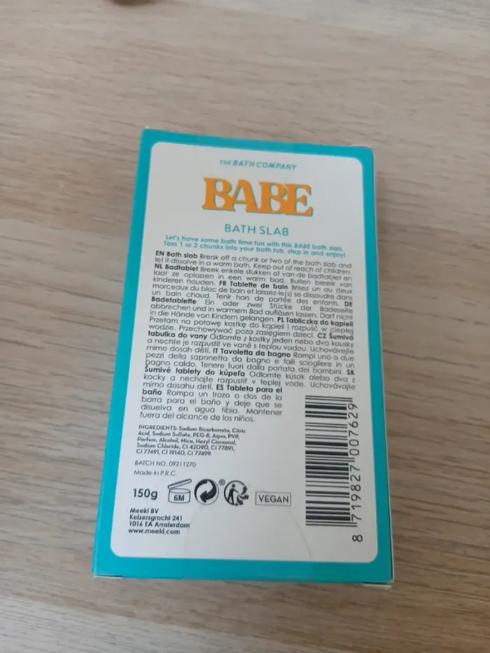 Lot produits de beauté dans une panière - photo numéro 5