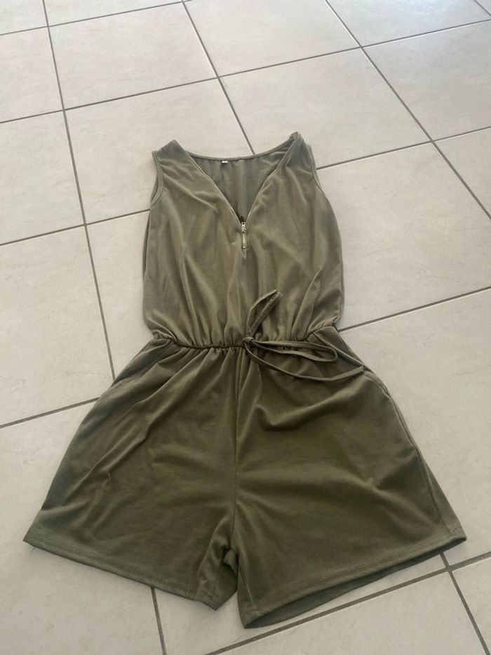 Combinaison short kaki - photo numéro 5