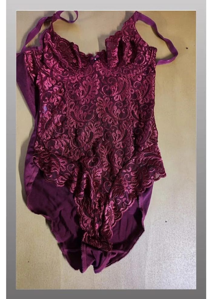 Lot de 63 bodies femme Taille S/M/L - photo numéro 5