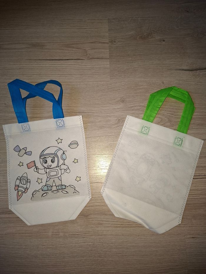 Lot de 2 Sacs cadeaux en toile à personnaliser - photo numéro 2
