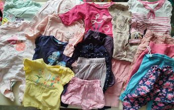 Grand lot vêtements fille 1 an