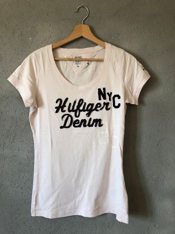 Teeshirt Tommy Hilfiger taille M 🌻