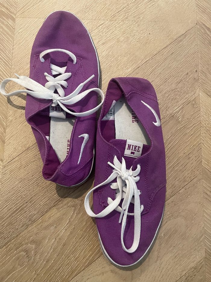 Basket Nike violette et blanche 38,5 - photo numéro 6